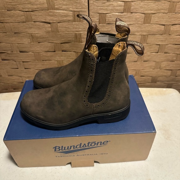 Women’s Blundstone 1351 Size 8.5 - Picture 4 of 7